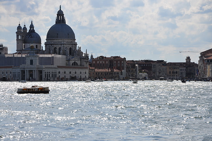 Venesia, Italia, air