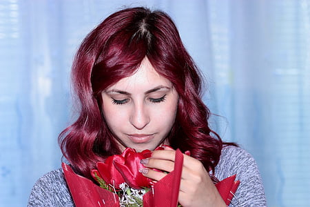 mergaitė, tulpės, gėlės, grožio, kovo 8, puokštė, Moterys