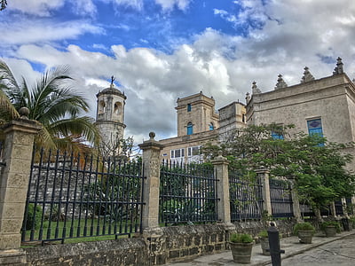 vieille Havane, Plaza, Sky
