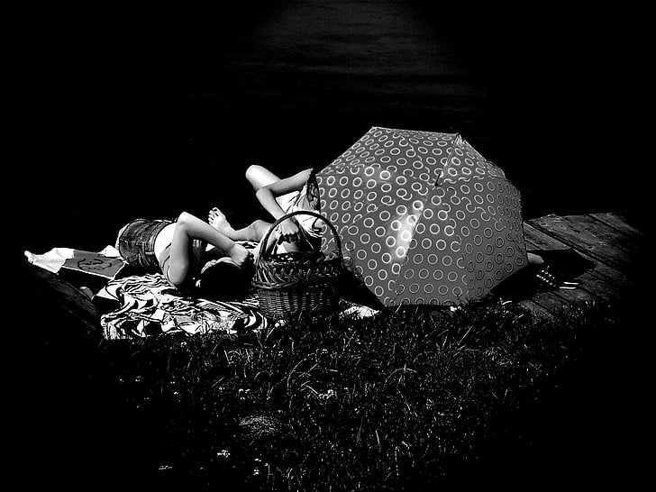 cesta, preto e branco, escuro, pessoas, piquenique, guarda-chuva, mulheres
