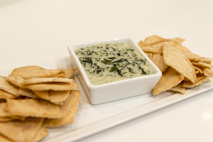 food, dip, chips, chips and dip, artichoke, spinach, spinach and artichoke dip