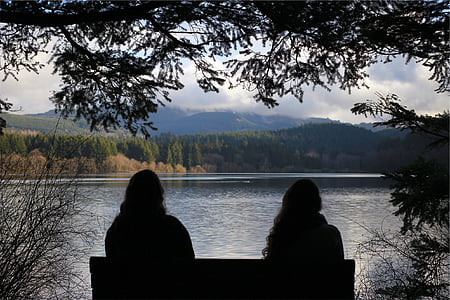 хора, пейка, седи, сянка, езеро, вода, планини