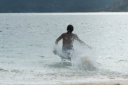 mar, child playing, beach, diving, water