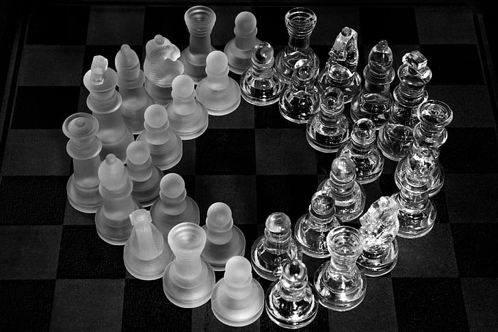 Schachfiguren, Zahlen, Schach, Strategie, schwarze Farbe
