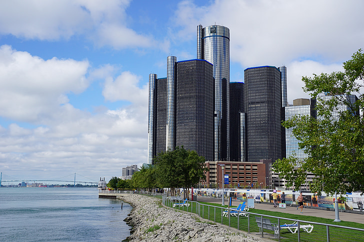 Detroit, GM renaissance center, Detroitin keskustan siluettia, keskusta, rakennus, vesi, River