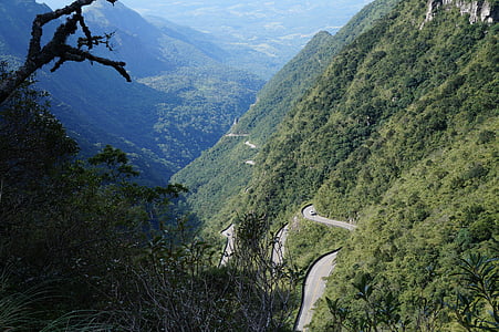 Serra, camí riu, carretera