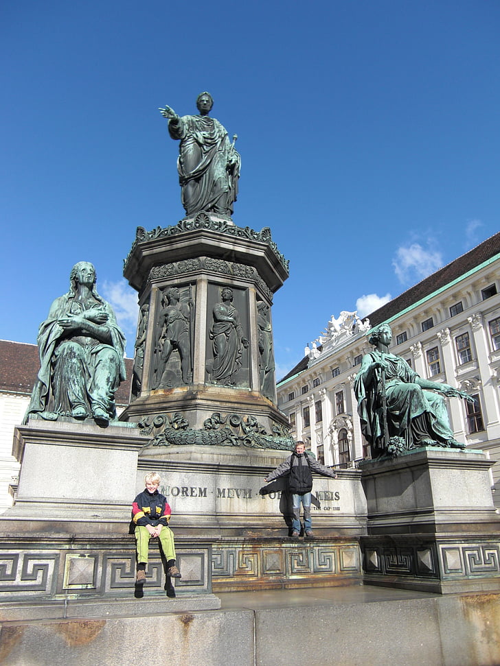 Hofburgin keisarillinen palatsi, Wien, Itävalta, patsas, City, pieni kulma view, arkkitehtuuri