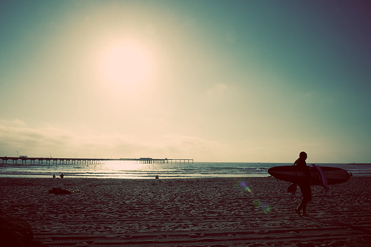 Plaża, Surfer, Ocean, deska surfingowa, zachód słońca, Wschód słońca, niebo