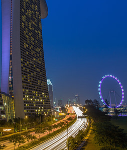 Arenas de la bahía del Marina, Marina, punto de referencia de Singapur, hora azul, Flyer, rueda de la fortuna