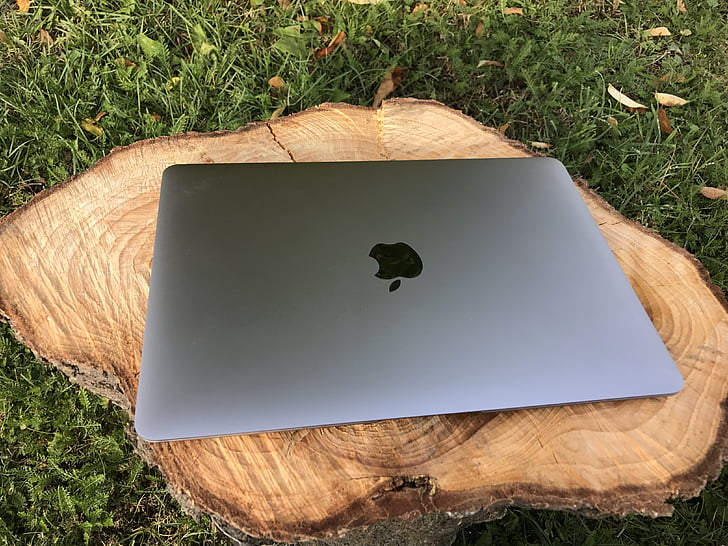 MacBook, пространство сиво, дървен материал, лаптоп, ябълка, компютри, електронно оборудване