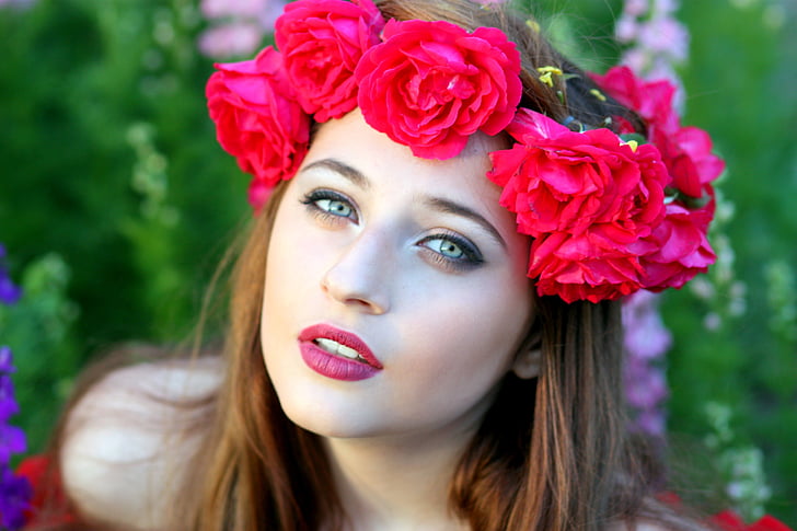 Tüdruk, lilled, pärg, punane, roosid, kroonlehed, naised
