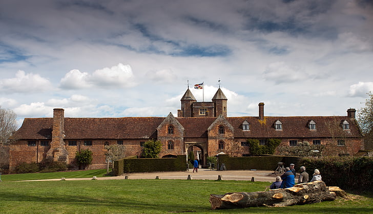 Sissinghurst, Castello, Castello di Sissinghurst, Kent, Tudor, in muratura, camini