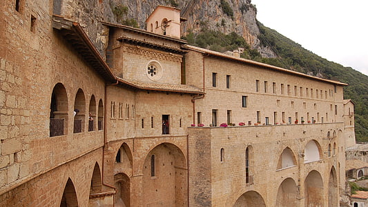 Monastère de, bénédictin, Subiaco, architecture, histoire, l’Europe, Italie