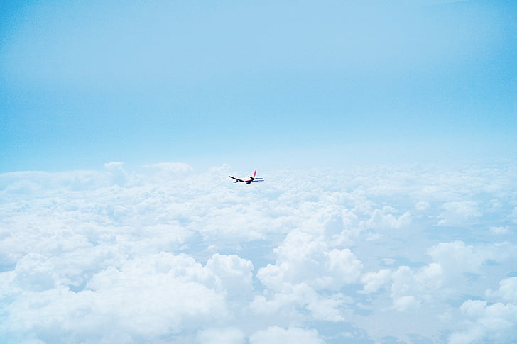 Blanco, rojo, avión, nubes, durante el día, Jet, planos