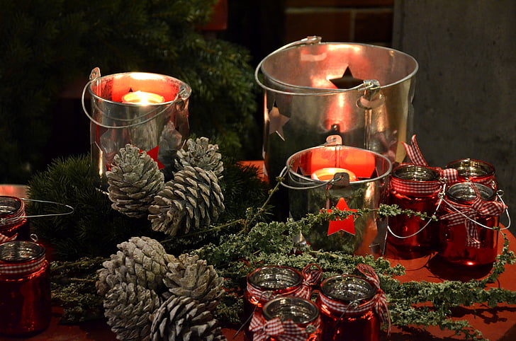 Adventní, Vánoční, světlo, svíčky, Vánoční dekorace, Deco, Borové šišky