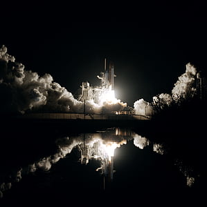emisión, puesta en marcha, reflexión, investigación, cohete, humo, exploración del espacio