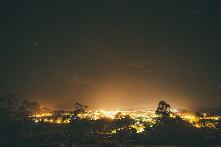 Şehir, şehir ışıkları, gece, nightscape, gökyüzü, yıldız, ağaçlar
