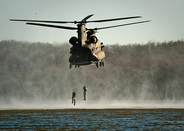 Foto, dve, vojak, vrtuľník, vody, vojenské, armáda