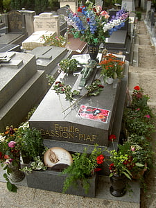 Edith piaf, hauta, rauha, hautausmaa, muistomerkki, kukat, tunnustaminen