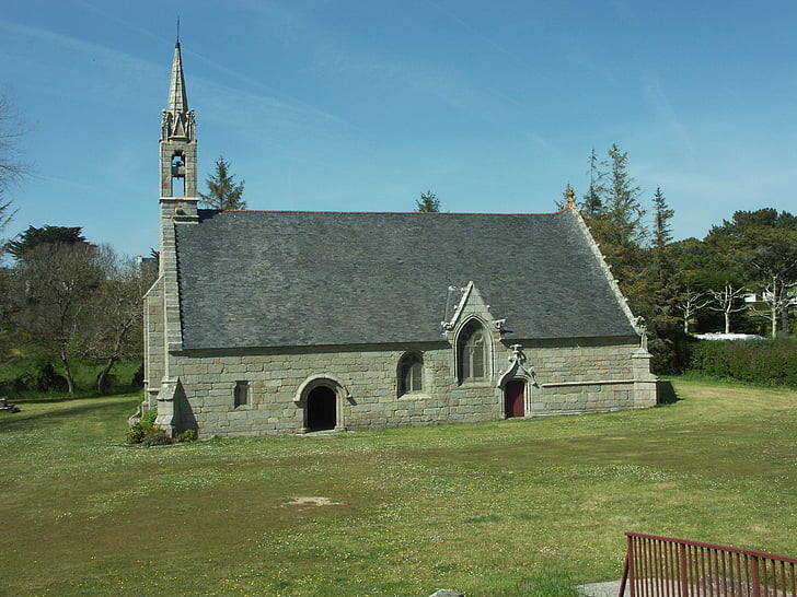 Бретань, Франция, маленькая церковь