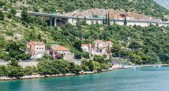 Croatie (Hrvatska), Dubrovnik, autoroute, architecture, l’Europe, fleurs, ville