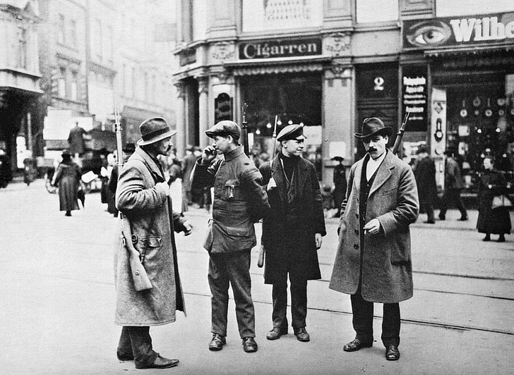 membres de l'Exèrcit Roig, Dortmund, Ruhr, història, blanc i negre, ciutat, home