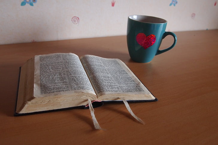 hit, Biblia, kupa, kávé, Nyissa meg, olvassa el, olvassa el a szalag