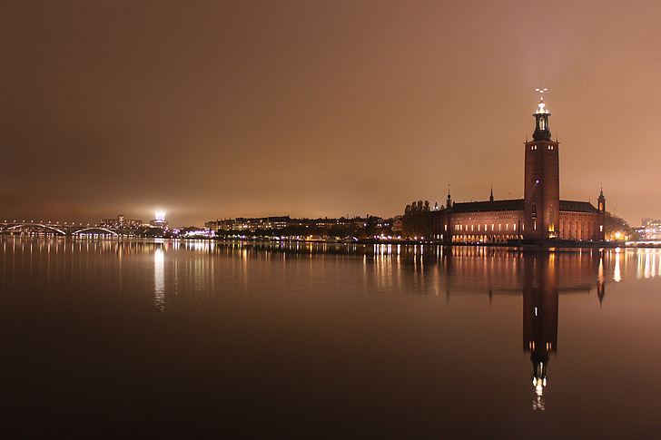 radnica, Stockholm, Švédsko, noc, reflexie, vody, Architektúra