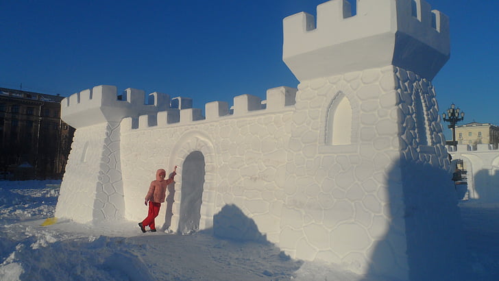 Castillo de nieve, cielo, ninguna puesta de sol