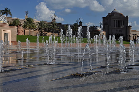 Abu Dabis, Emyratai palace viešbutis, fontanas, Jungtiniai Arabų Emyratai