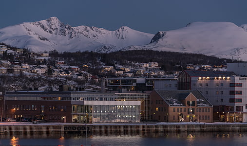 Noorwegen, Tromsø, het platform, donker, buitenshuis, hemel, wolken