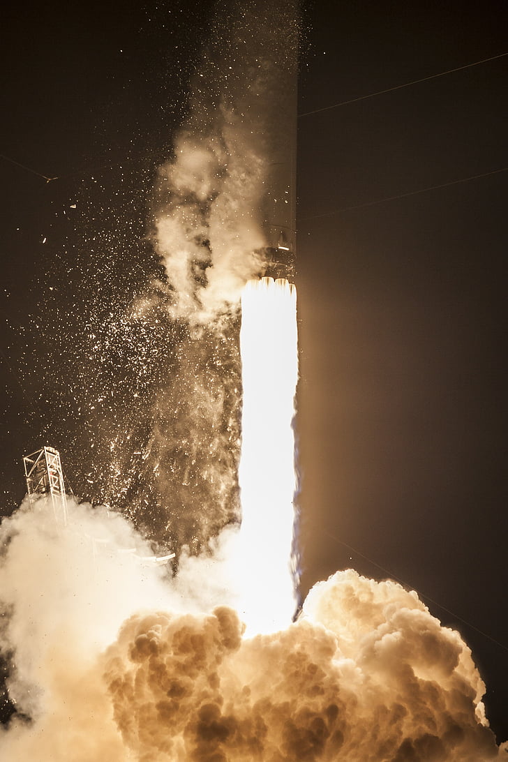 Raketenstart, Nacht, Countdown, SpaceX, Lift-off, Start, Flammen