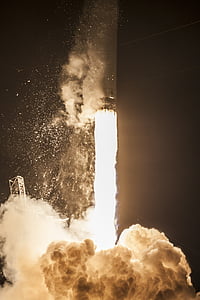 lançamento de foguete, à noite, contagem regressiva, SpaceX, decolagem, lançamento, Flames