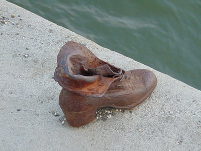 zapato, terraplén de Danubio, Holocausto