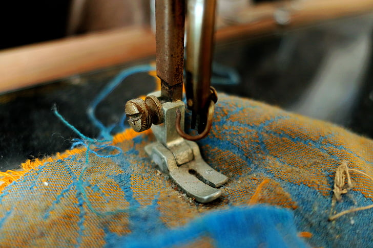 sewing machine, old sewing machine, historically, sew, craft, hand labor, nähutensilien