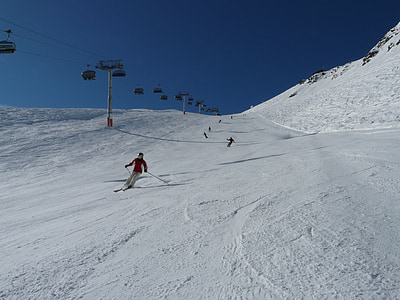 Skifahren, Skifahrer, Skifahrer, Start-und Landebahn, Ski-Abfahrt, Sessellift, Schnee