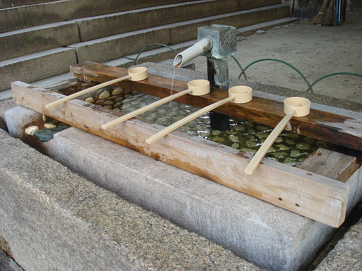 sacred water, water, ladle, motion, agriculture, no people, running water