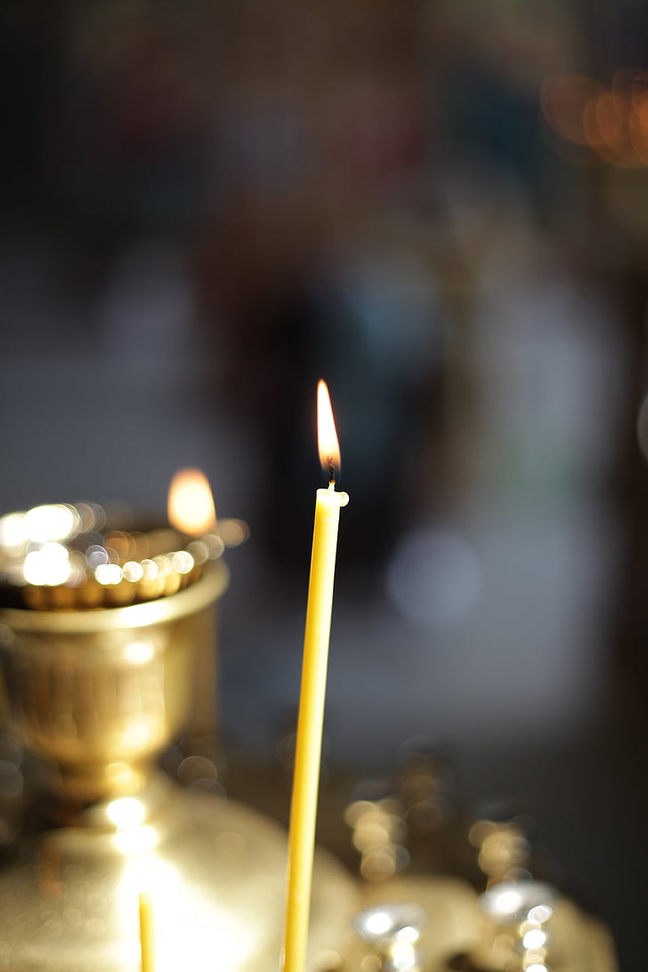 bažnyčia, žvakė, degančios žvakės, liepsna, deginimas, religija, ugnis - gamtos reiškinys