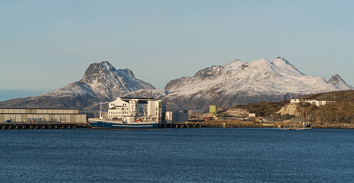Norwegia, linia brzegowa, fiord, morze, góry, śnieg, Skandynawia