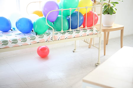 bed, balloon, events