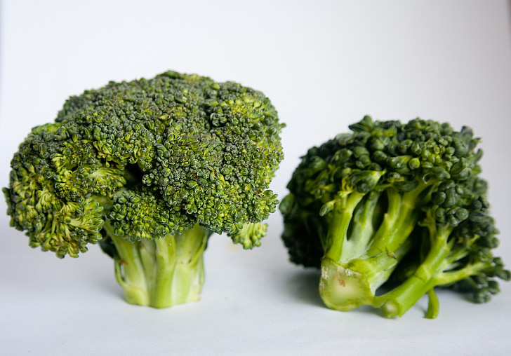 broccoli, green, vegetabes, florets, two, double, healthy