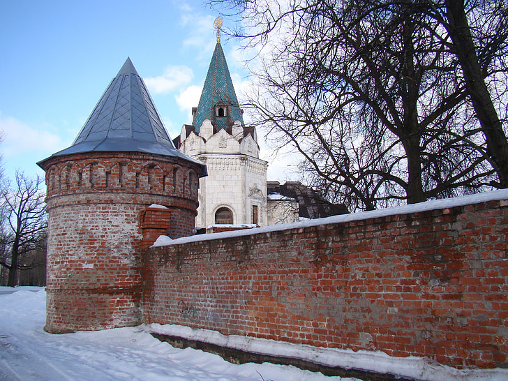 het paleis ensemble Tsarskoje selo, Sint-petersburg, Rusland, winter, sneeuw, hemel, toren, kiprpič