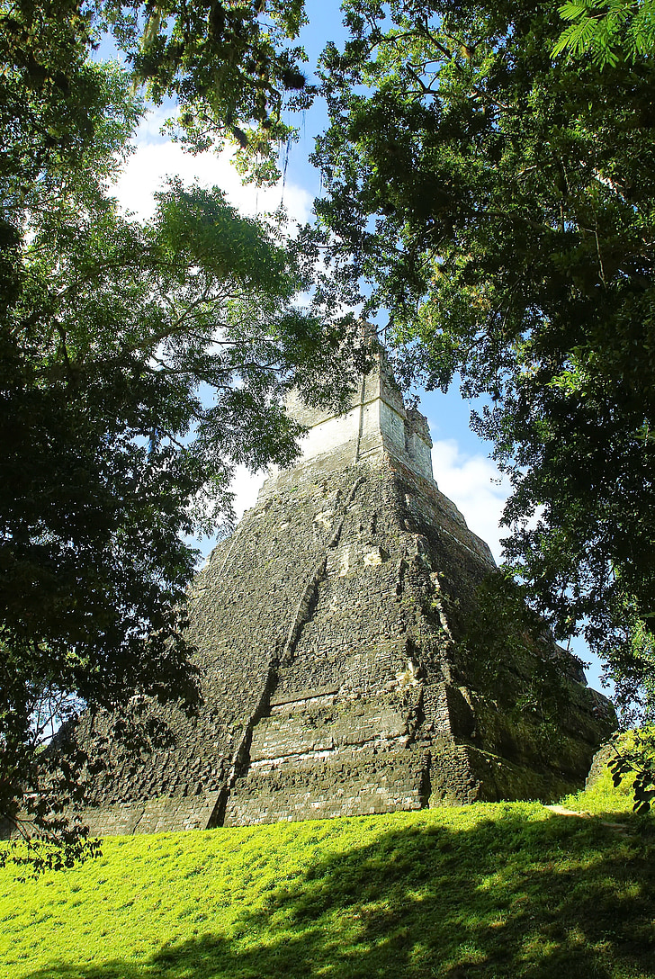 Guatemala, Tikal, Maya, Kolumbiai civilizáció, piramis, nagy piramis, romok