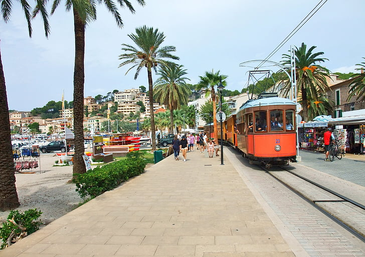 Mallorca, Port de sóller, Promenade, tram, palmbomen