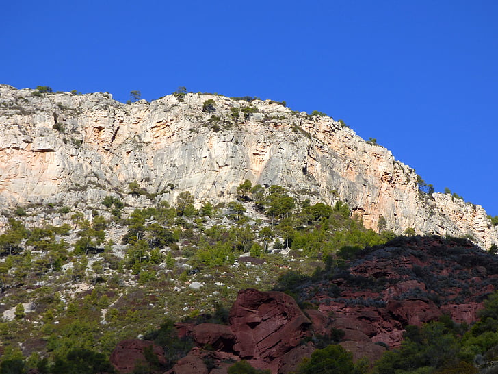 montañas, Montsant, Priorat, piedra caliza, gres rojo, rocas rojas, contraste