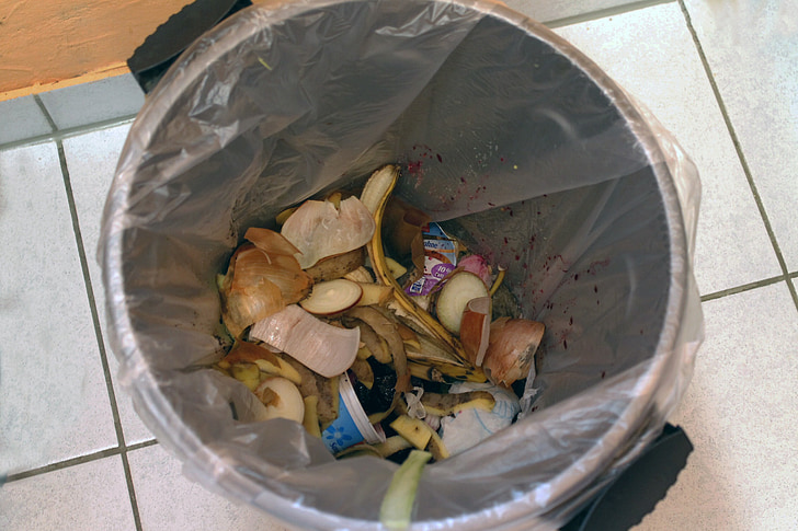 thùng đựng rác, chất thải gia đình, xử lý chất thải