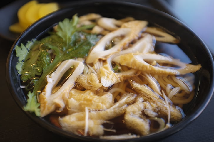 Udon noodles, Tortina di pesce, calore, fotografia di Food, brodo