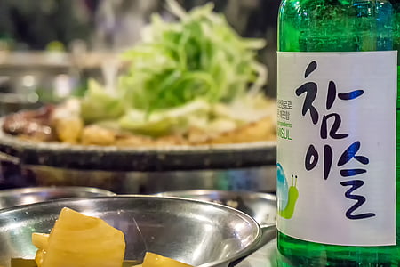 Essen, Suzhou, Koreanisches Getränk, koreanisches Essen, gopchang, Rindfleisch gopchang, ein Fall