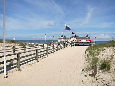 Ahlbeck, Usedom, Strand, Meer, Sand, Himmel, Horizont über Wasser