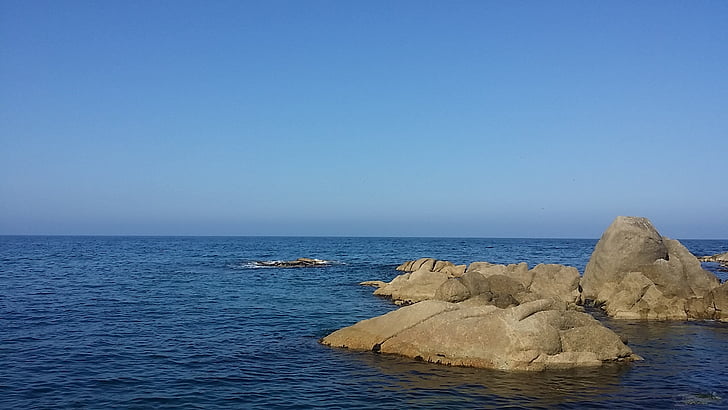 Mar de invierno, cielo azul, ondas, mar, naturaleza, Rock - objeto, Costa